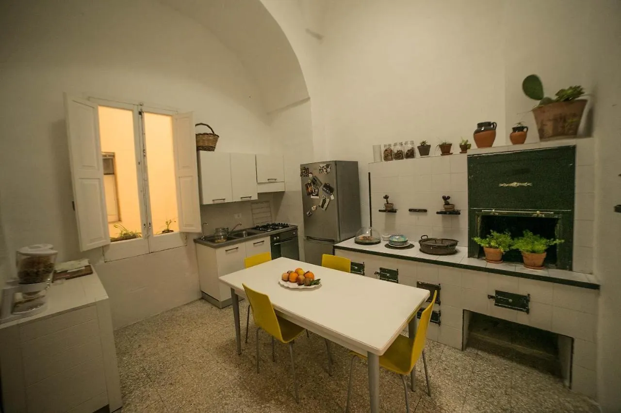 4 Balconi Rooms-Boutique B&B Lecce 0*,  Italy