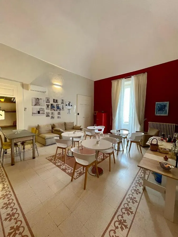 Bed & Breakfast 4 Balconi Rooms-Boutique B&B Lecce Italy