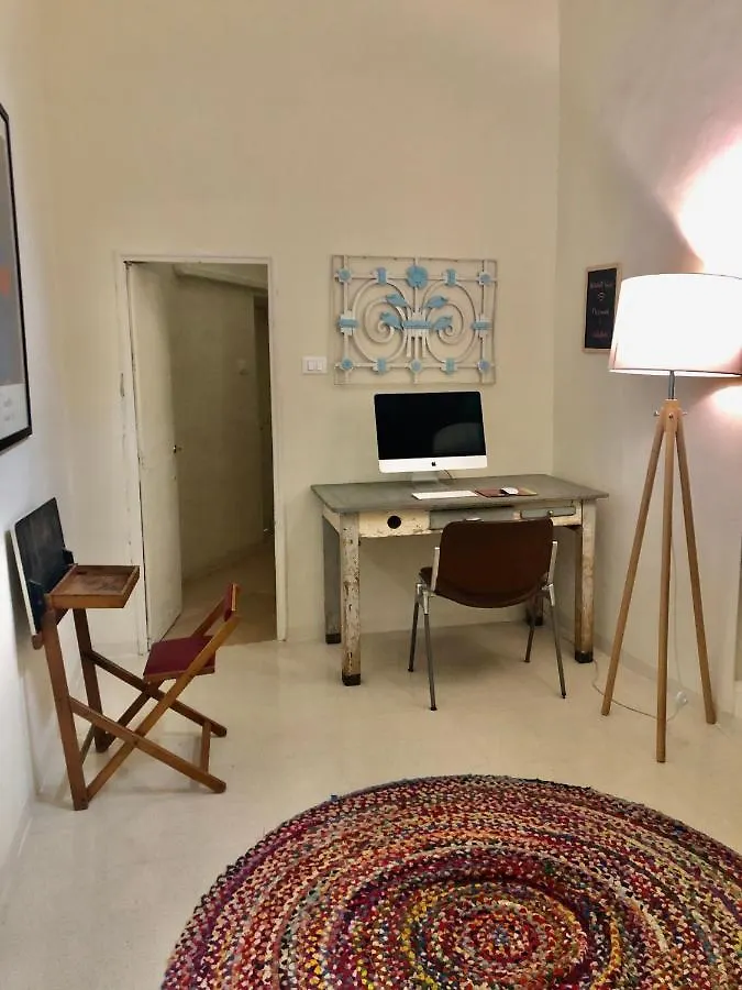 4 Balconi Rooms-Boutique B&B Lecce 0*,