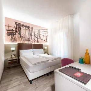 https://hotel-casa-costiera.hotelinveneto.com