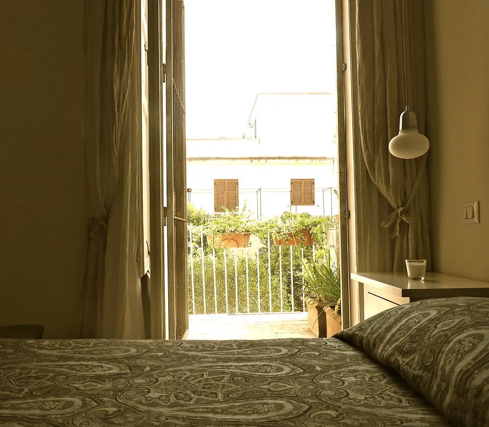 4 Balconi Rooms-Boutique B&B Lecce 0*,  Włochy